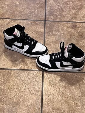 High-Top Dunk Panda Sneakers - Classic Two-Tone